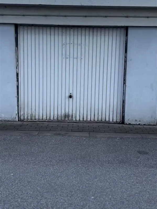 Garage-Cave