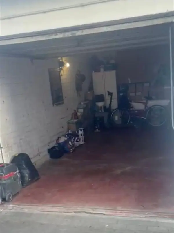 Garage-Cave