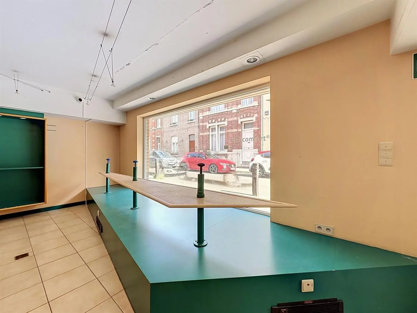 Commerce-Bureaux-Rapport