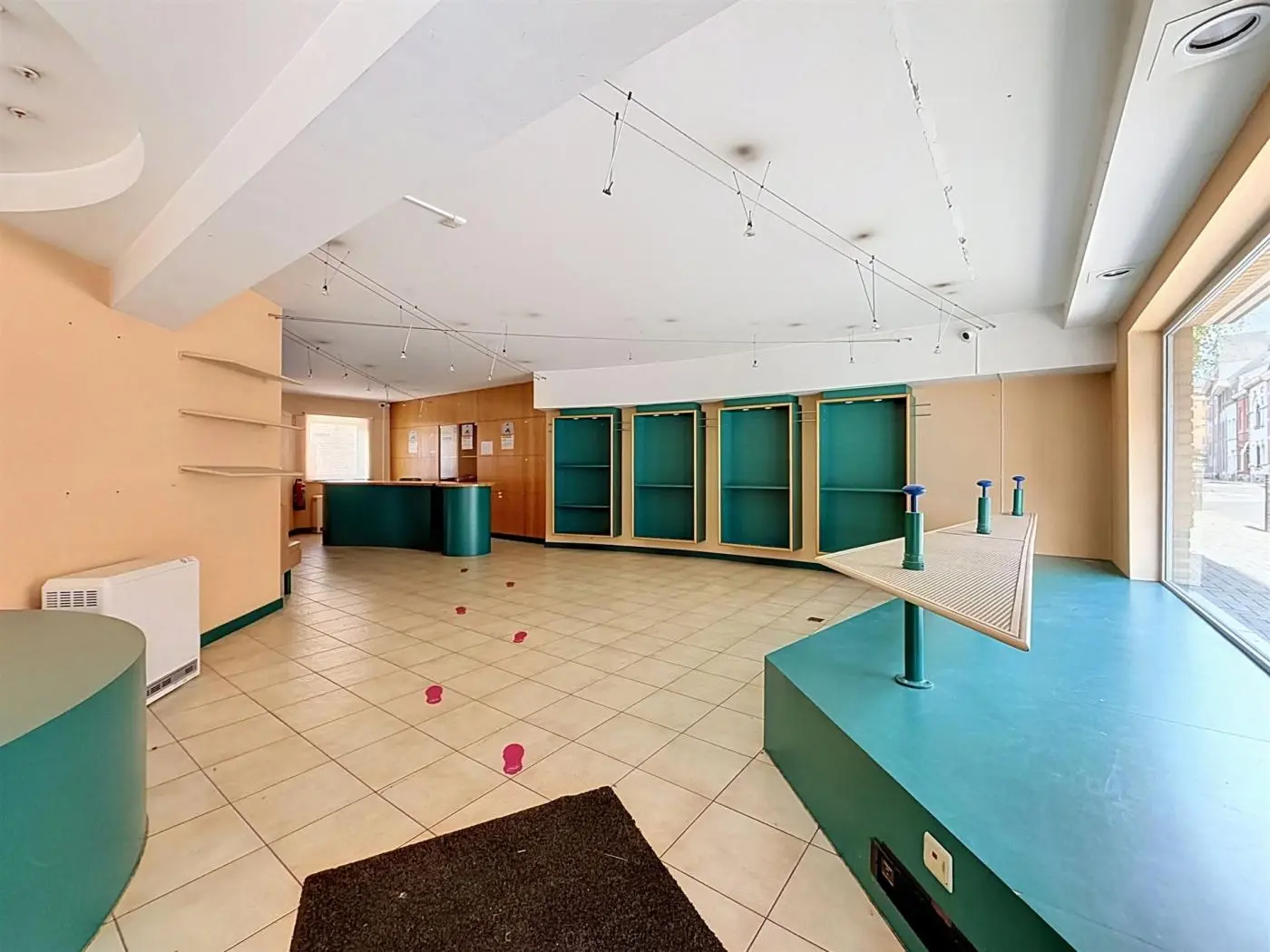 Commerce-Bureaux-Rapport